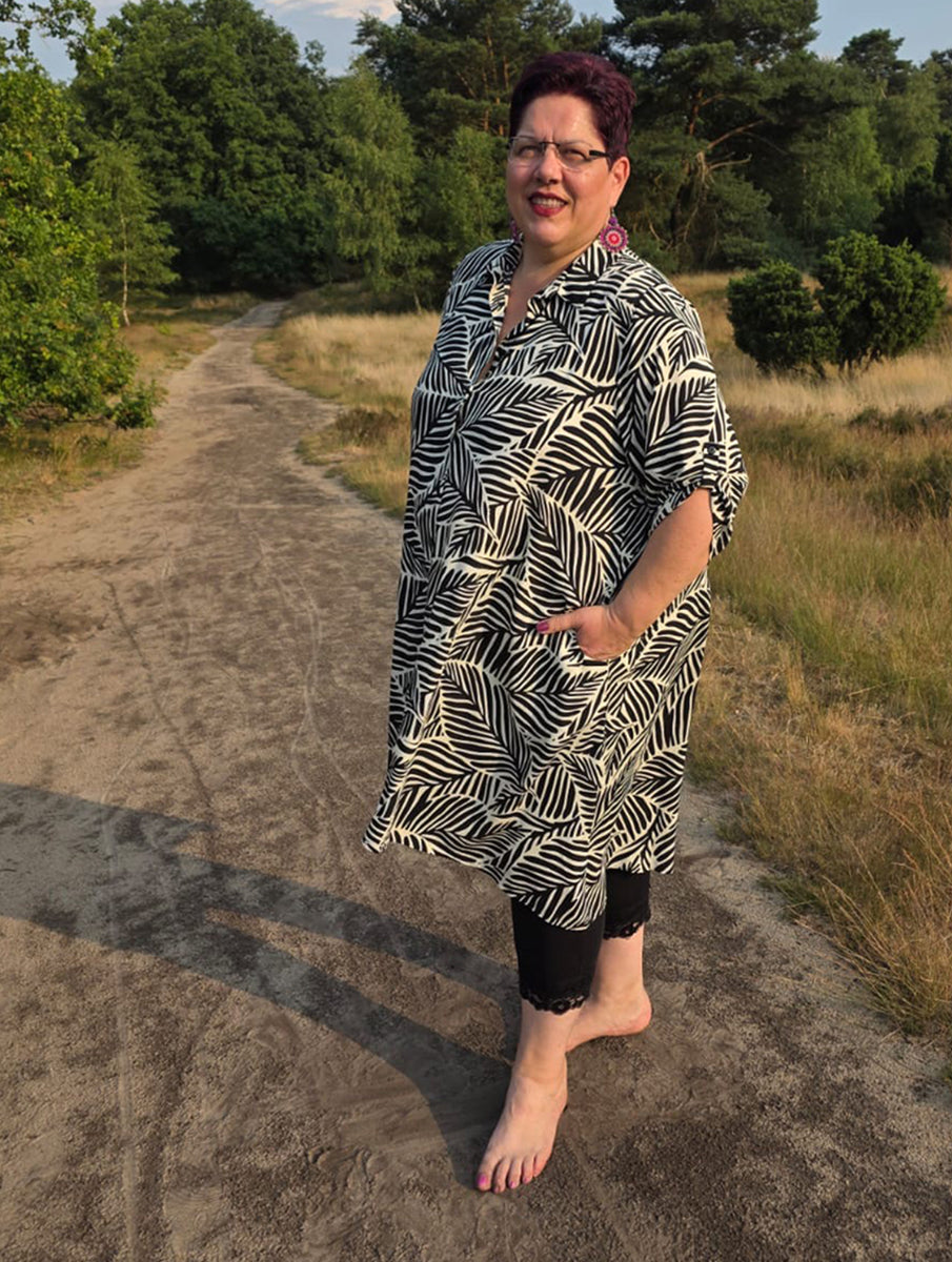 Justyna Longbluse Nature-Print schwarz-beige