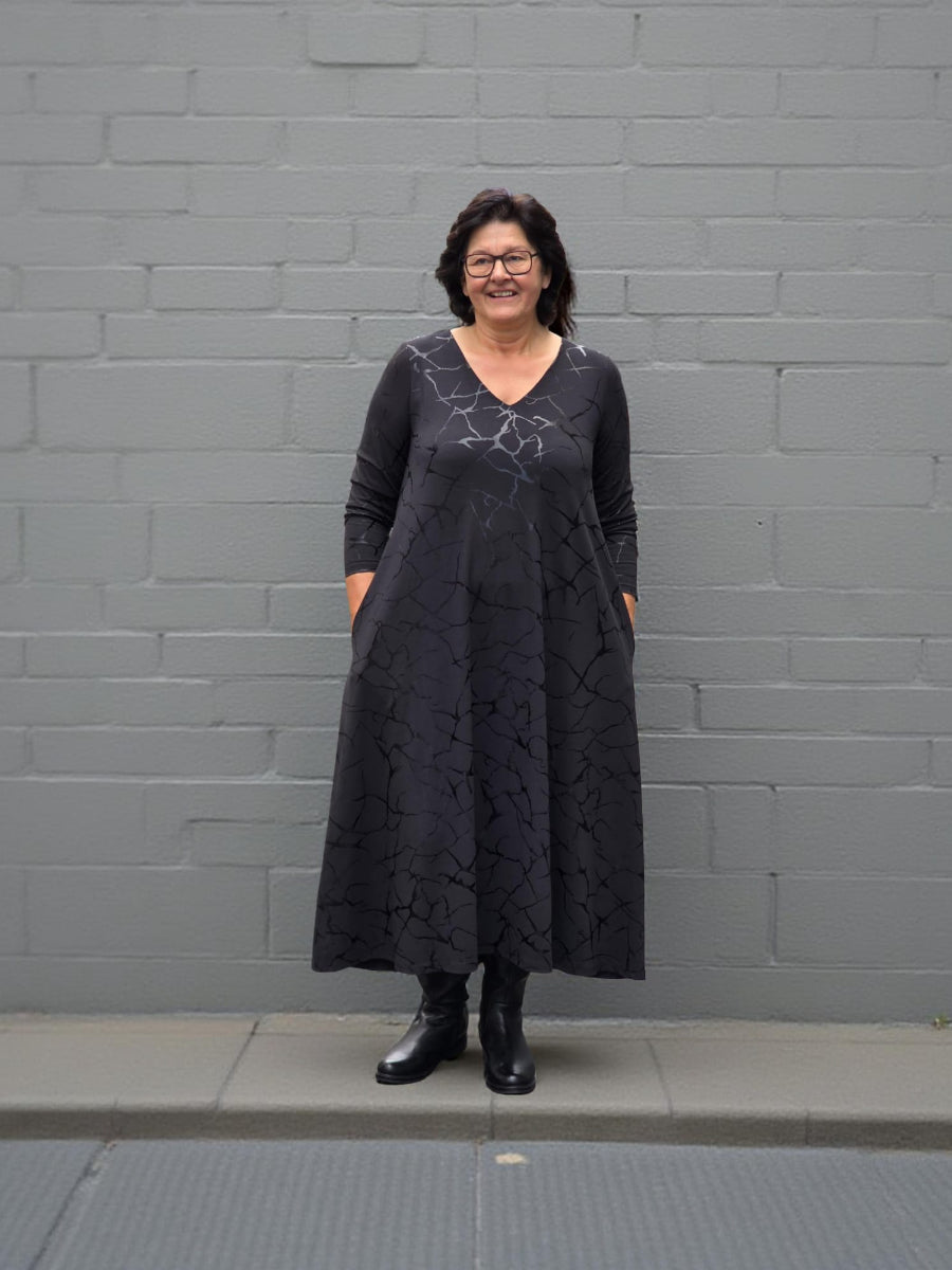 Justyna Kleid langarm schwarz