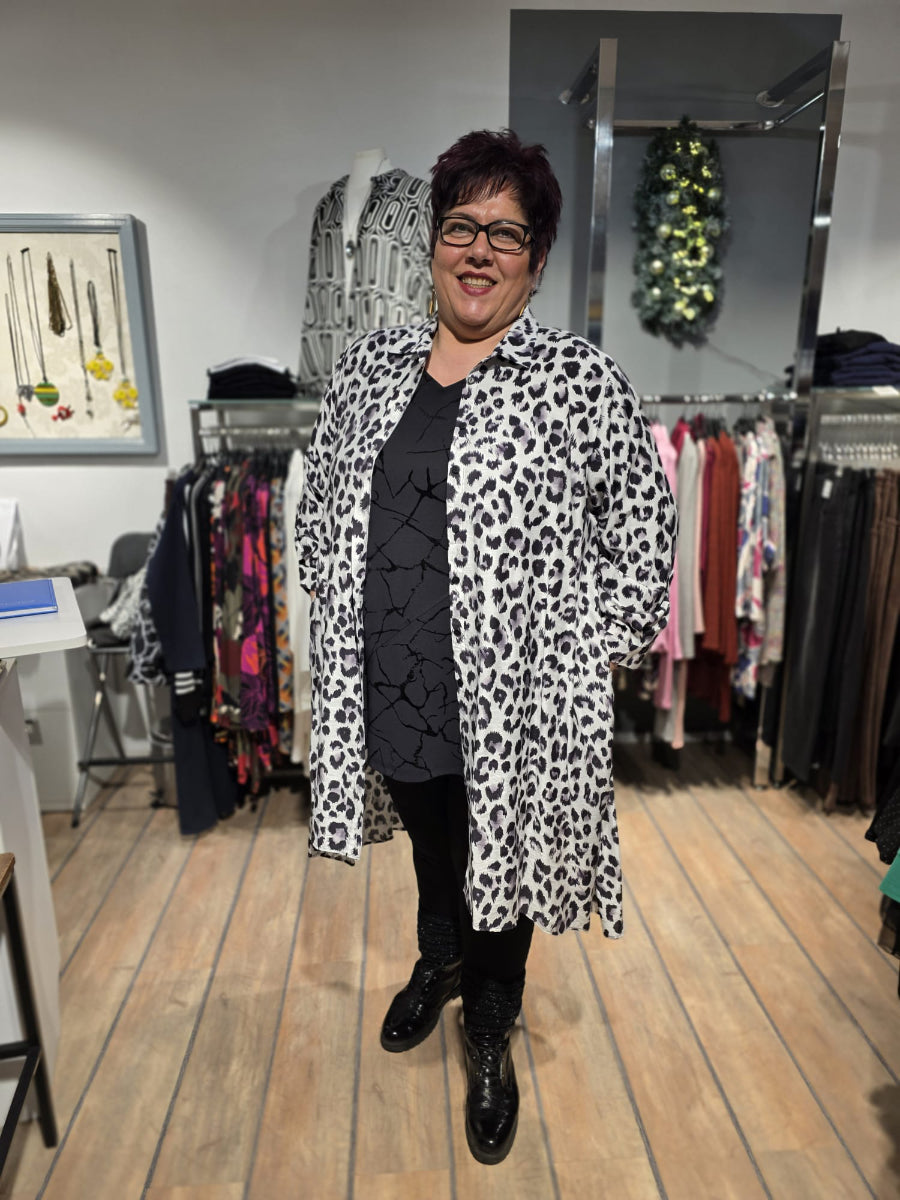 Justyna Longbluse Leo weiß